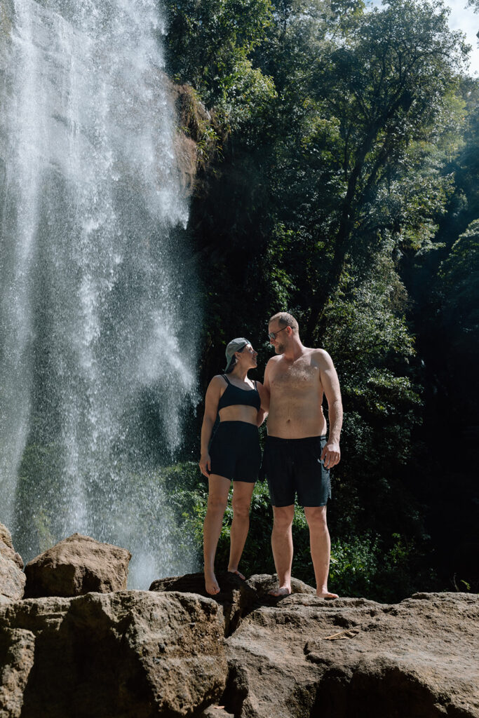 costa rica elopement waterfall photos with bride and groom