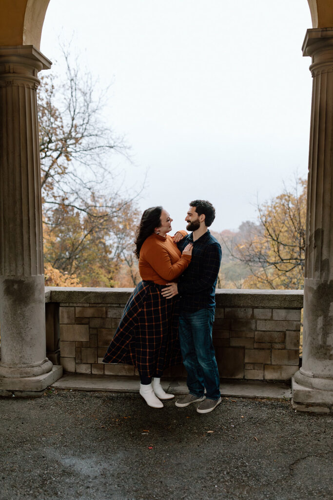 couples photography in kansas city autumn photos