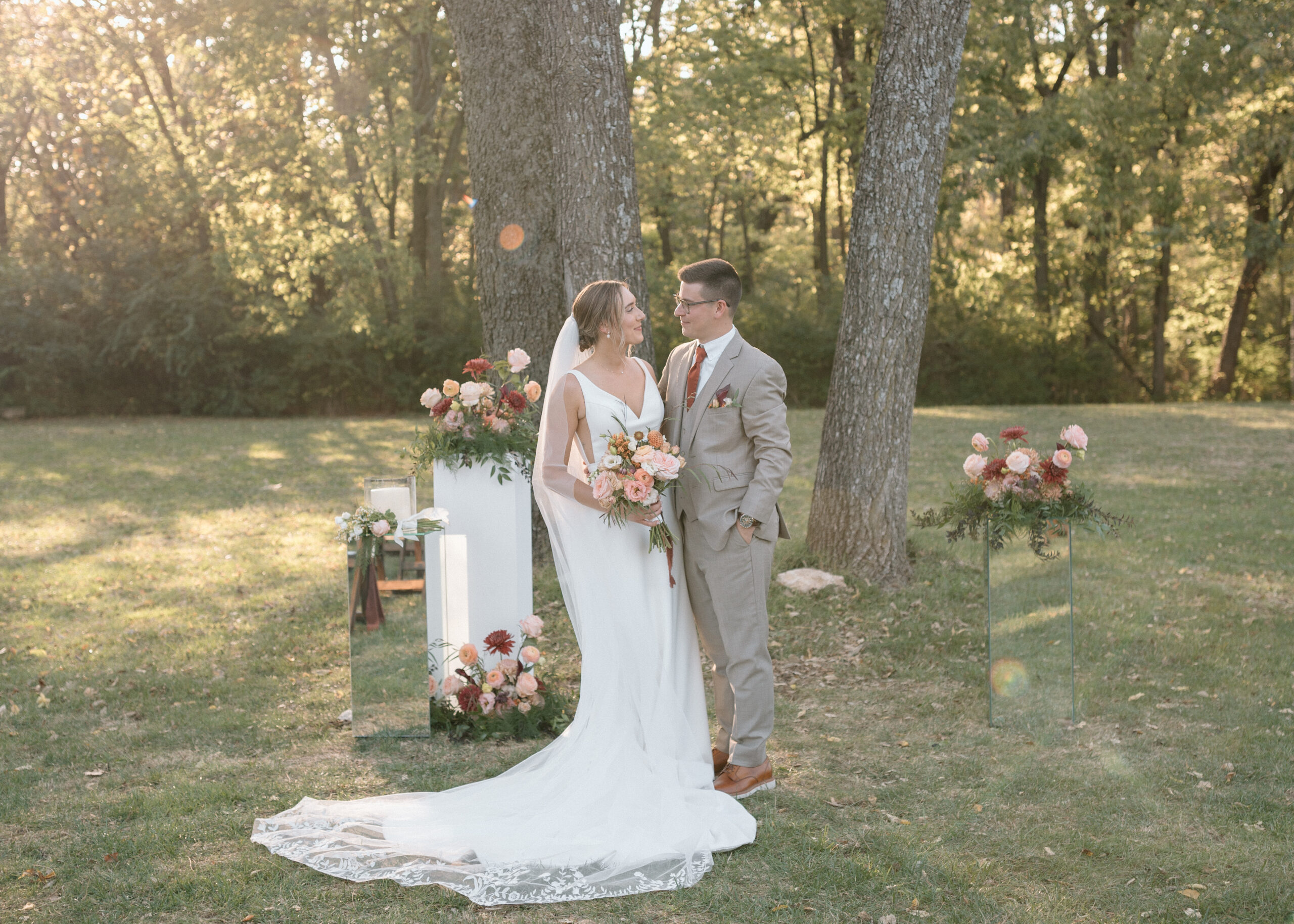 fall wedding photos in overland park