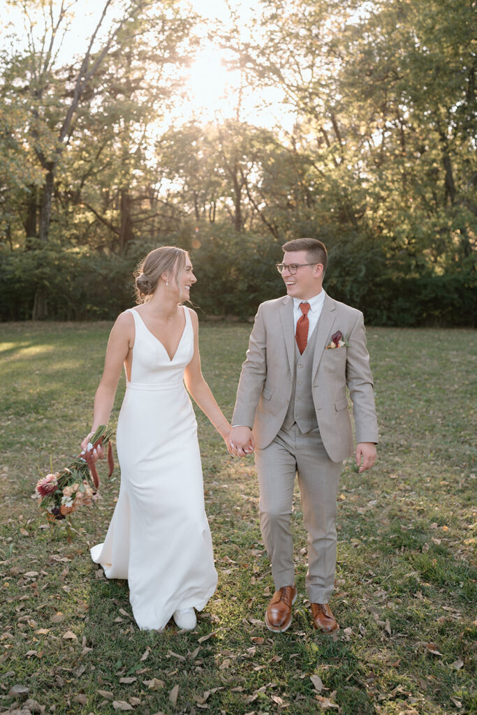 bride and groom outdoor portraits during golden hour