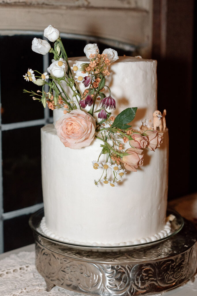 wedding cake photos bright florals