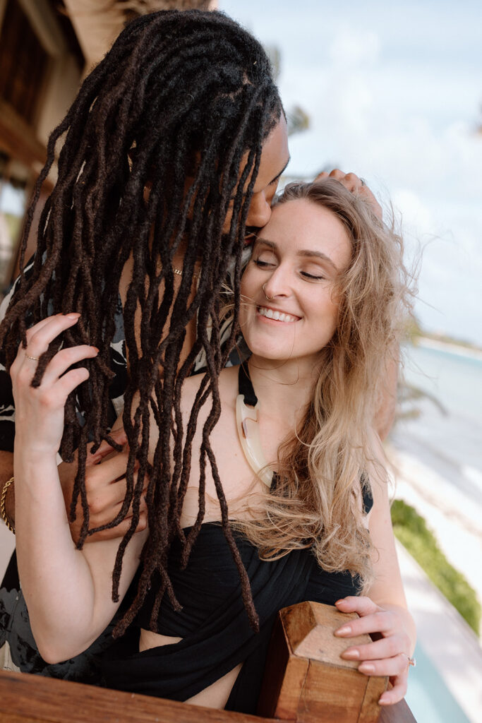 candid and romantic couples photoshoot on the beach