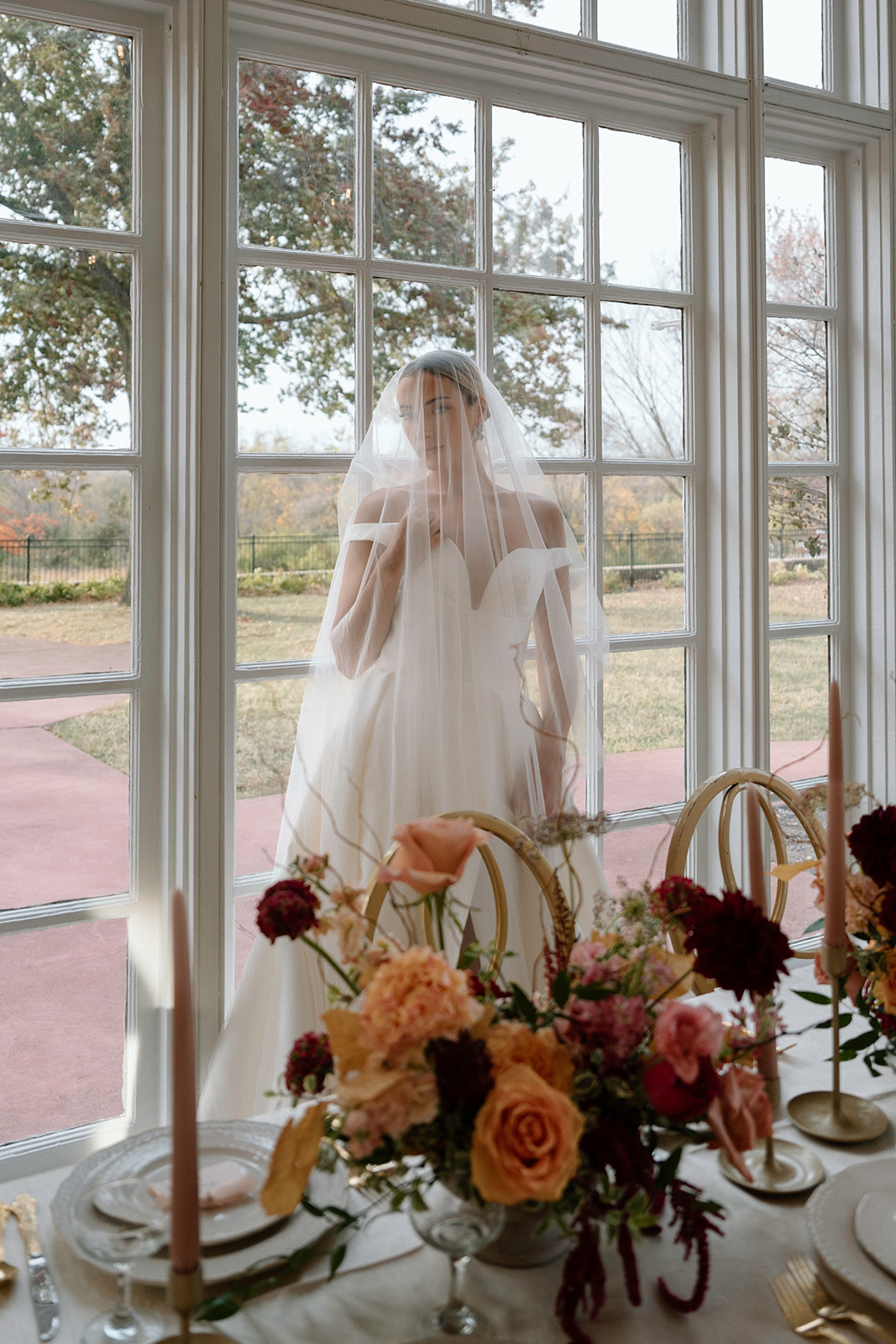 Luxury styled Longview Mansion wedding in Kansas City
