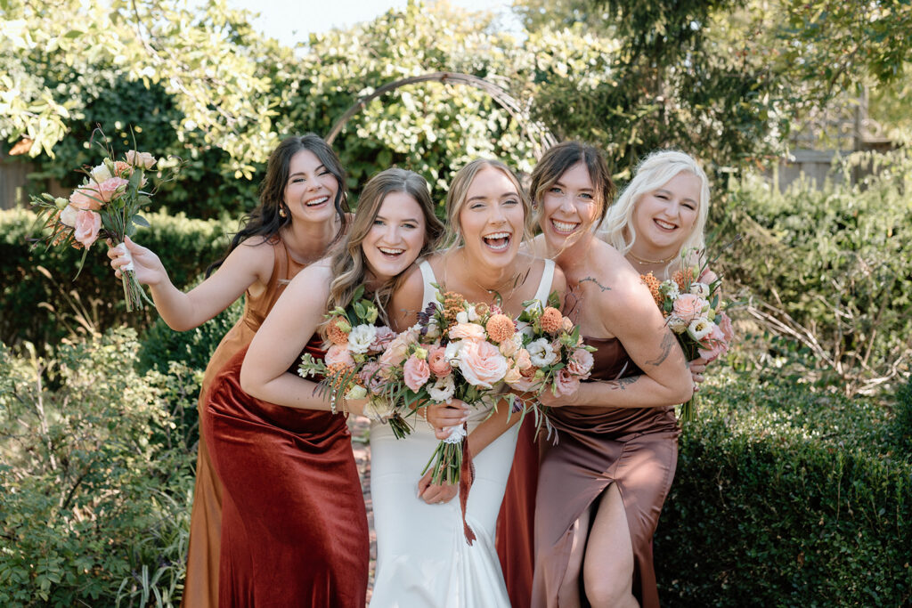 outdoor bridal party photos