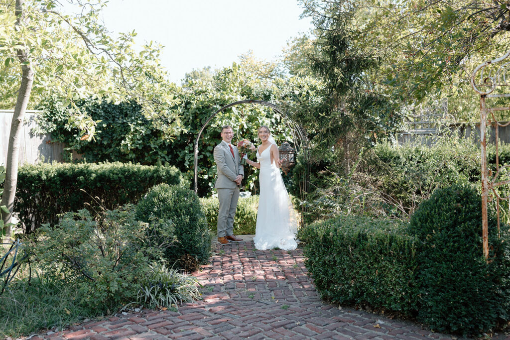 documentary style wedding photos
