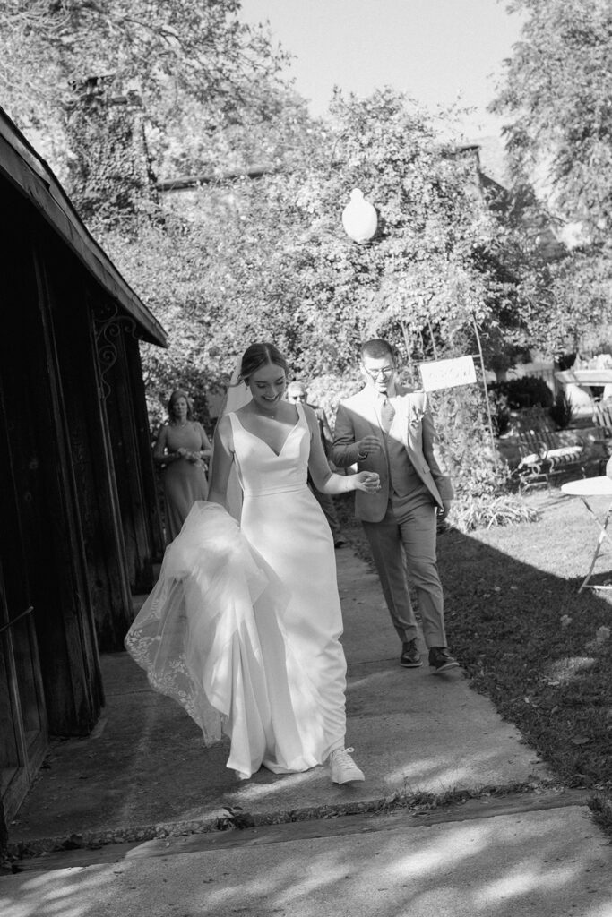candid wedding pictures in Kansas