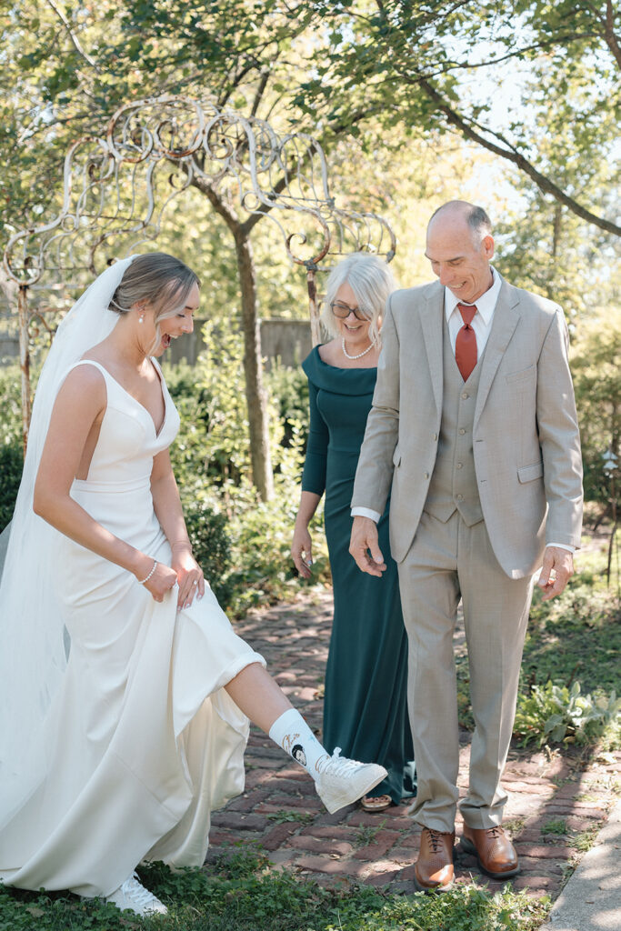 first look with father of the bride