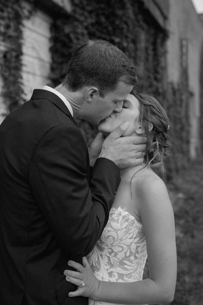 romantic bride and groom photos in KC