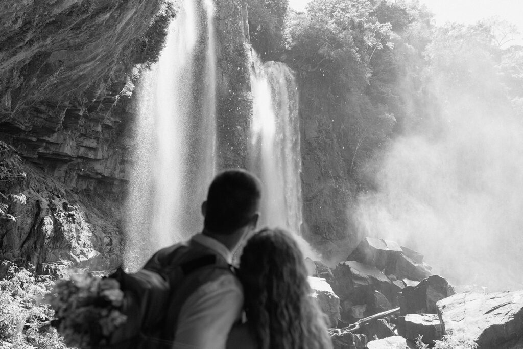 Eloping at Nauyaca Waterfalls: everything you need to know.